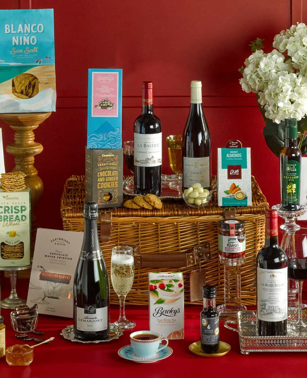 Gift Hampers Canada - Divine Feast Gift Hamper